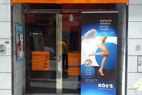 lletres corpories centre estetic - Rotulación Barcelona