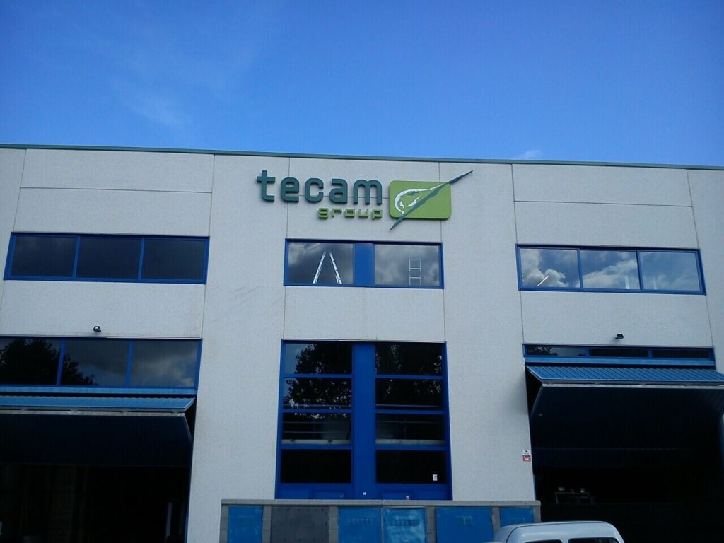 lletres-corpories-facana-industrial-01