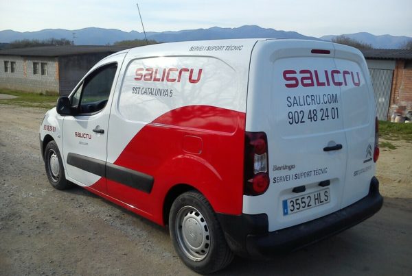 retolacio flota vehicles salicru 15 - Rotulación Barcelona