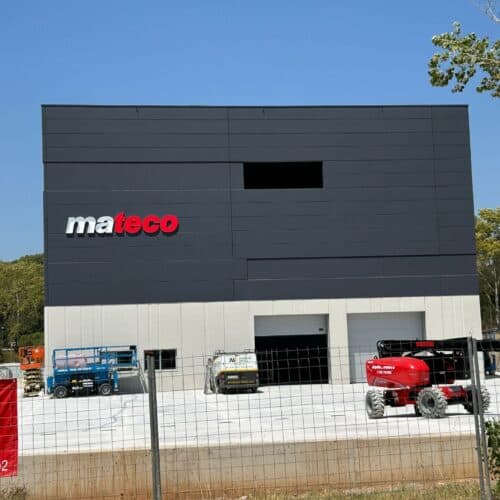 lletres corpories grans dimensions mateco montmelo 05 - Rotulación Barcelona