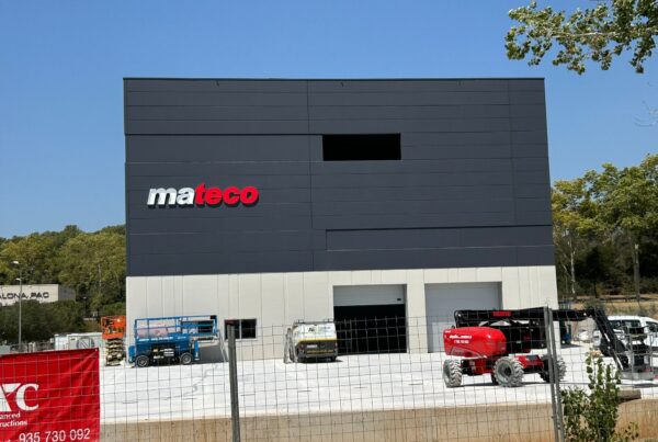 lletres corpories grans dimensions mateco montmelo 05 - Rotulación Barcelona