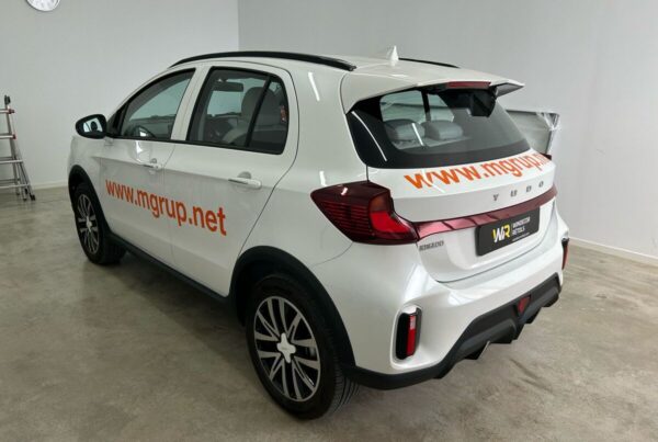 retolacio vehicle electric 2 - Rotulación Barcelona