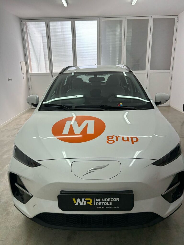 retolacio-vehicle-electric-4